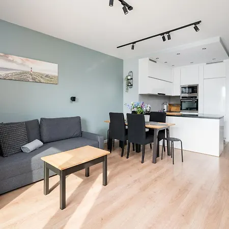 Wola Obozowa Spacious By Bookinghost Apartment