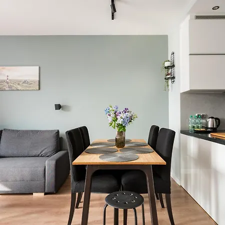 Wola Obozowa Spacious By Bookinghost Warsaw