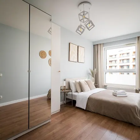 Wola Obozowa Spacious By Bookinghost Apartment Warsaw