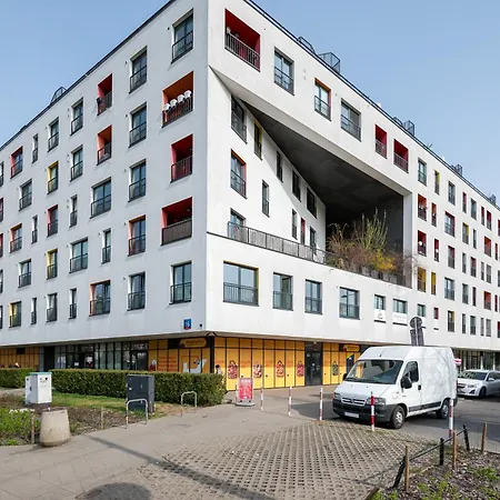 Wola Obozowa Spacious By Bookinghost Apartment *