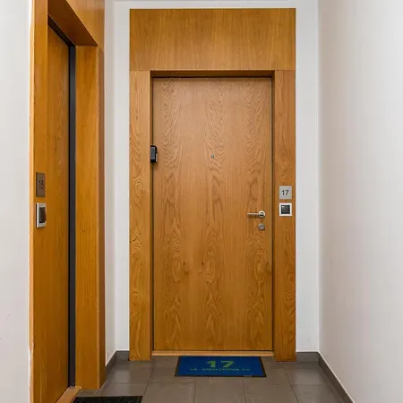 Wola Obozowa Spacious By Bookinghost Apartment *